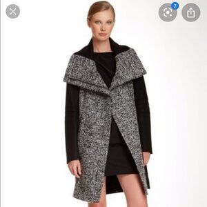 DVF Diane Von Furstenburg Tweed Grey Wool Blend Long Coat Size 8 Asymmetric Zip